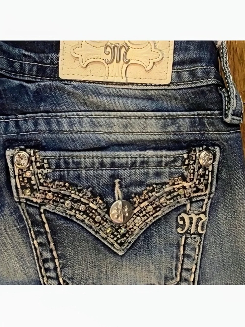 Beautiful Y2K Miss Me Signature Crop Distressed Denim Jeans With 25” Inseam